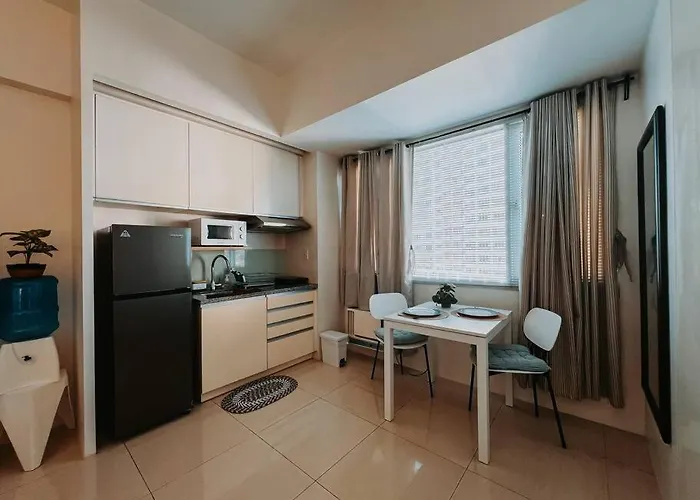 Hooga Calxy Residences Near Ayala Center Unit 10e Apartment *