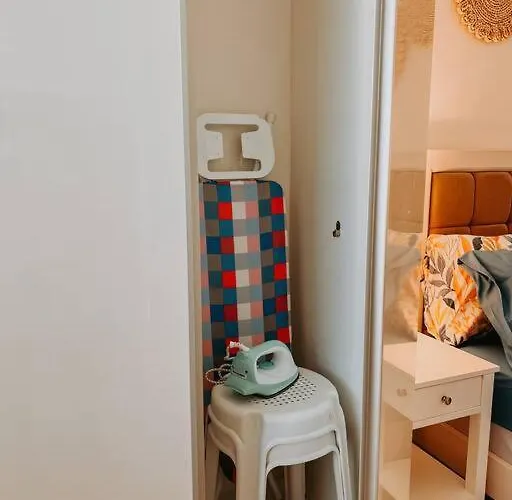 Hooga Calxy Residences Near Ayala Center Unit 10e