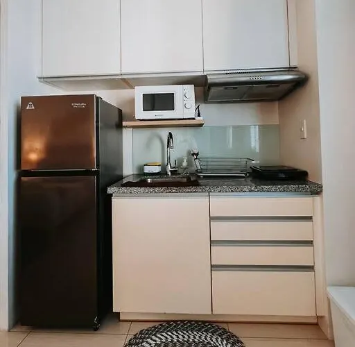 Apartment Hooga Calxy Residences Near Ayala Center Unit 10e *