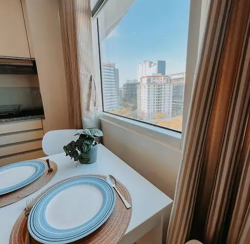 Apartment Hooga Calxy Residences Near Ayala Center Unit 10e